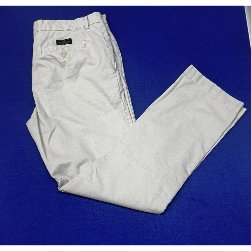 Banana Republic Men's Beige Aiden Chino Pants Size 34x34, Preppy, Slim fit
